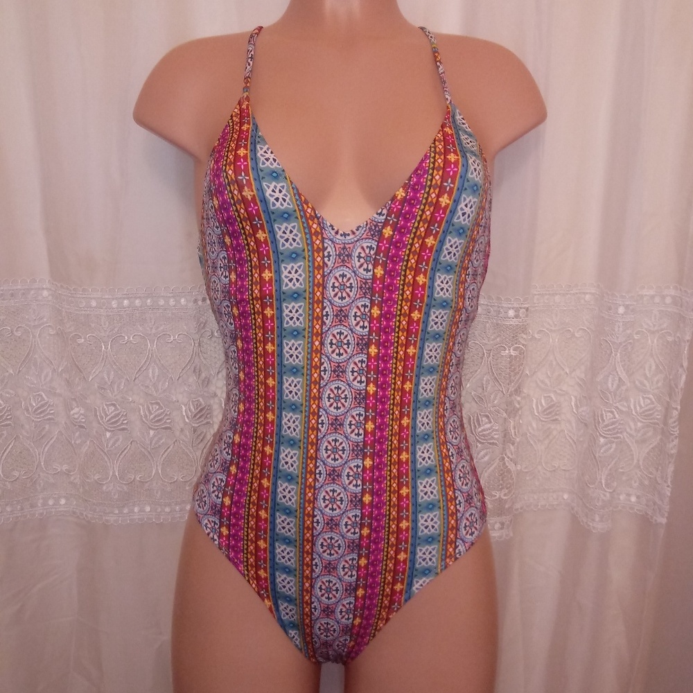 One-piece multi-color bathing suit